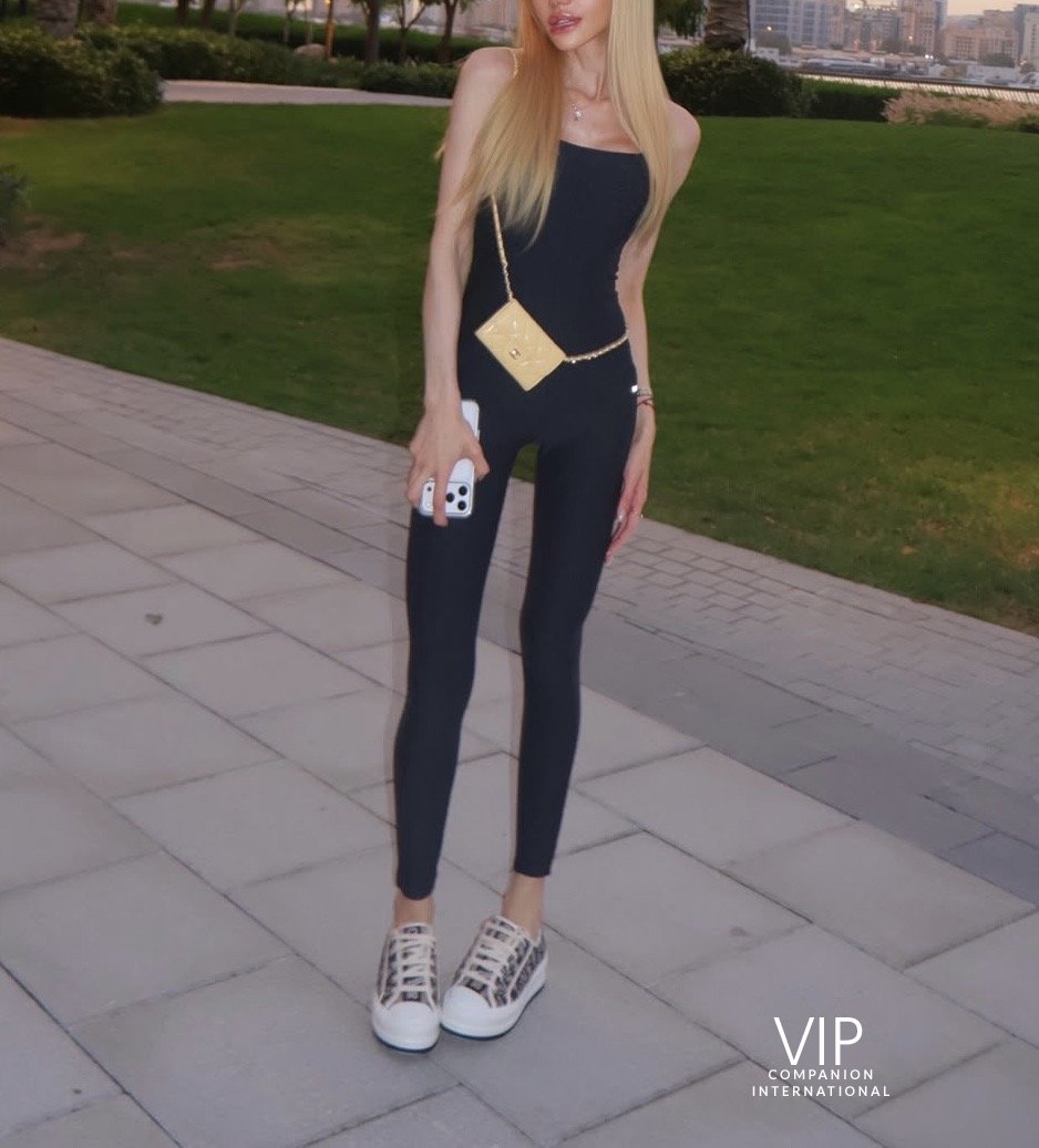 Sienna - London Escort